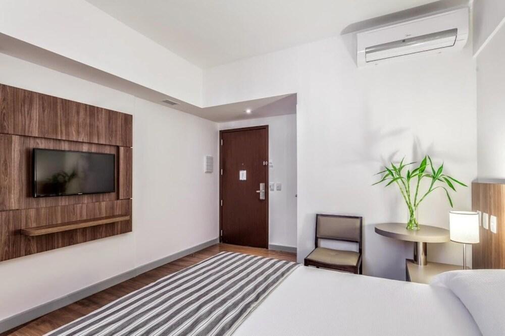 Hotel Vivenzo Savassi Бело Оризонти Екстериор снимка