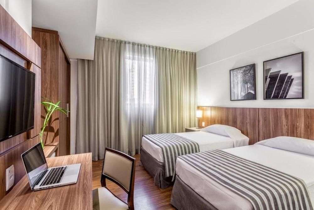 Hotel Vivenzo Savassi Бело Оризонти Екстериор снимка