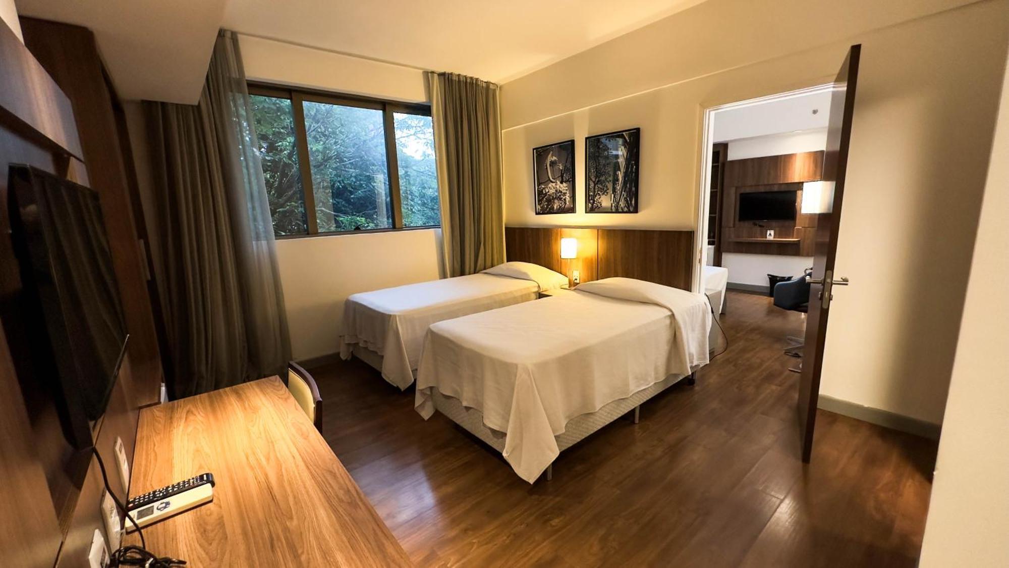 Hotel Vivenzo Savassi Бело Оризонти Екстериор снимка