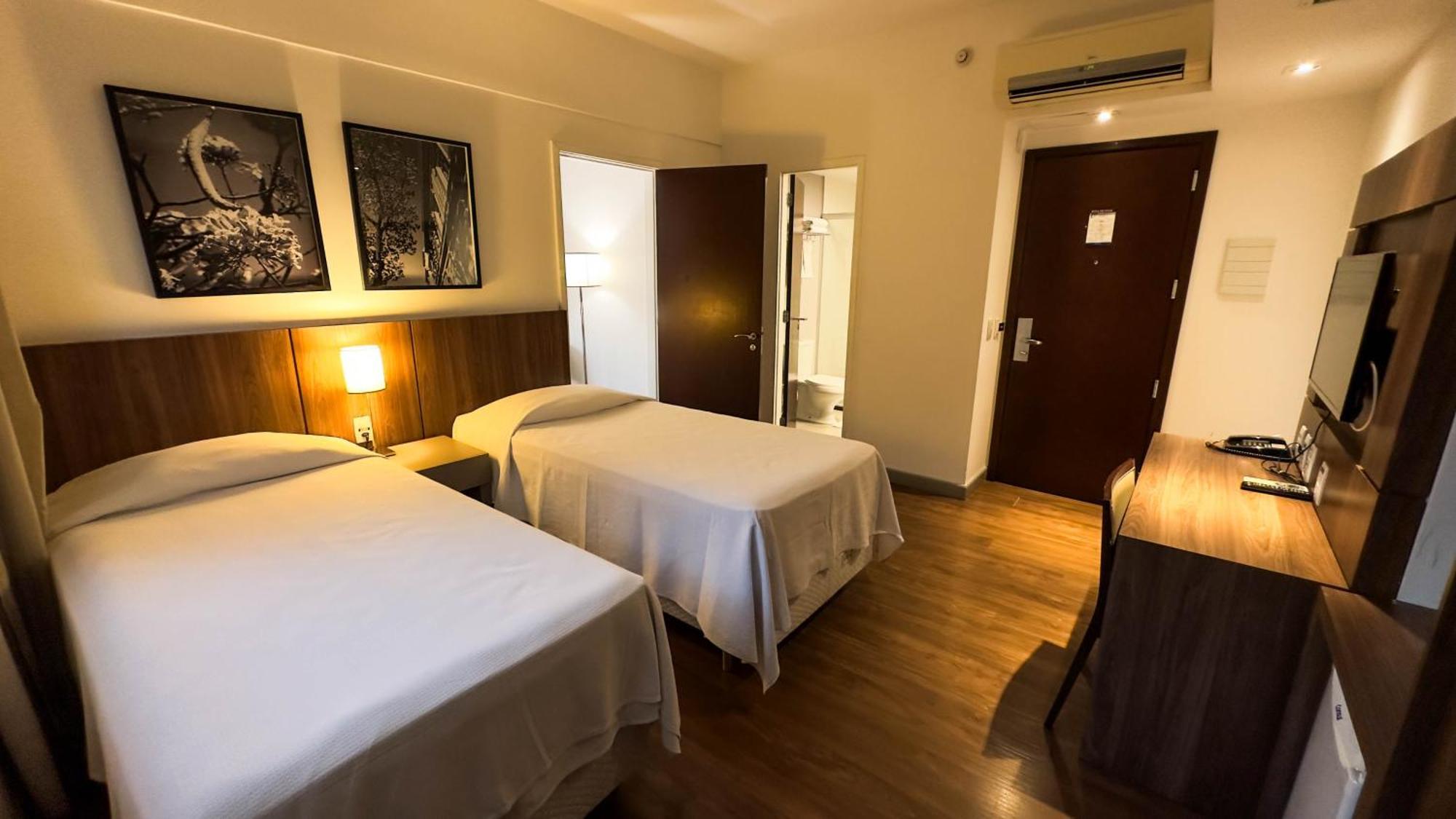 Hotel Vivenzo Savassi Бело Оризонти Екстериор снимка