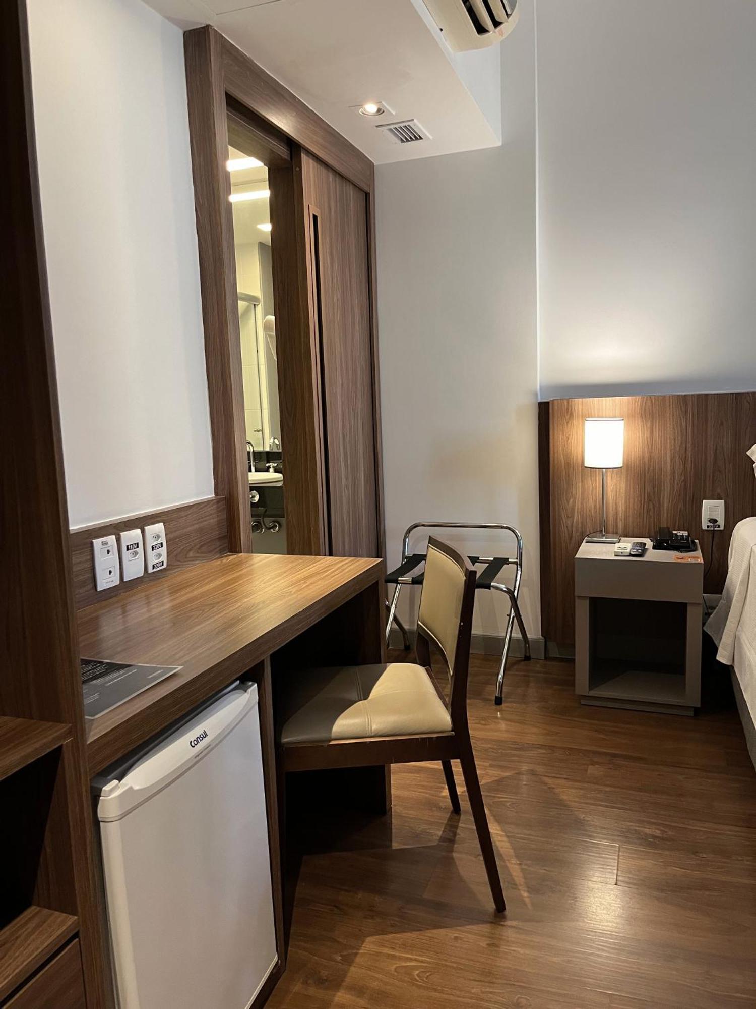 Hotel Vivenzo Savassi Бело Оризонти Екстериор снимка